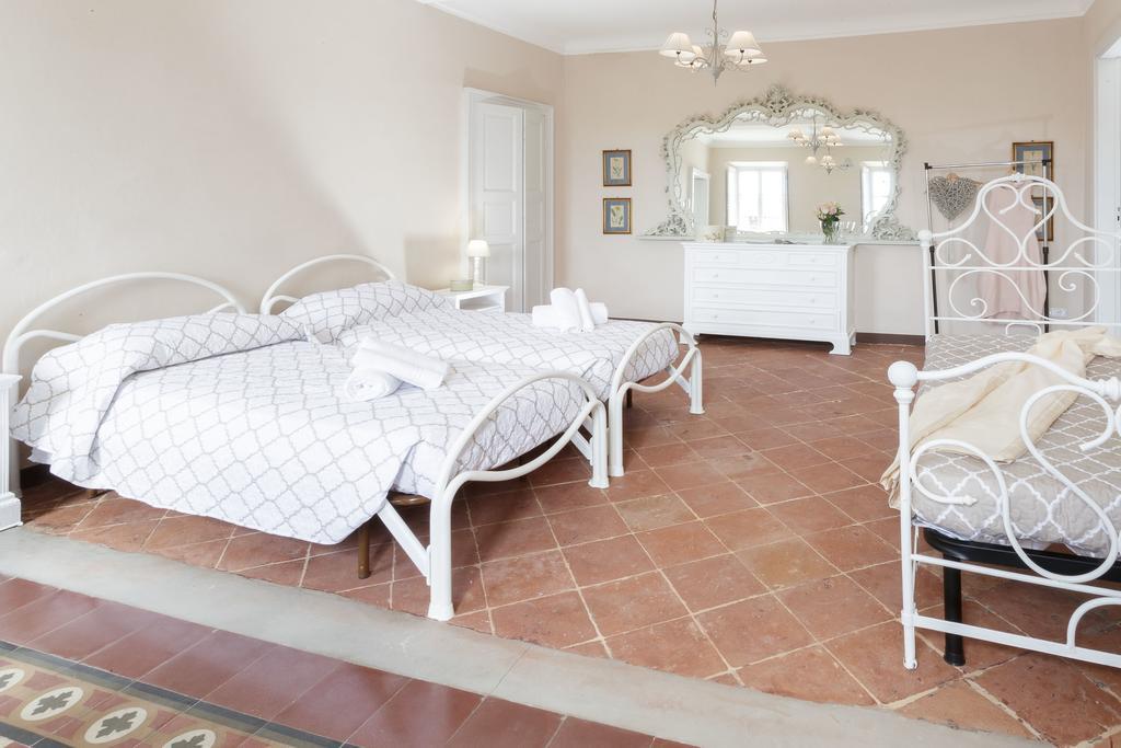 Rose Suite Apartments Roppolo Экстерьер фото